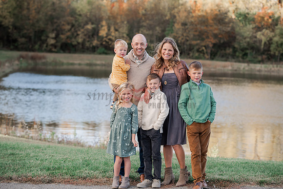 carmel-indiana-family-photographer-fall-pond-15