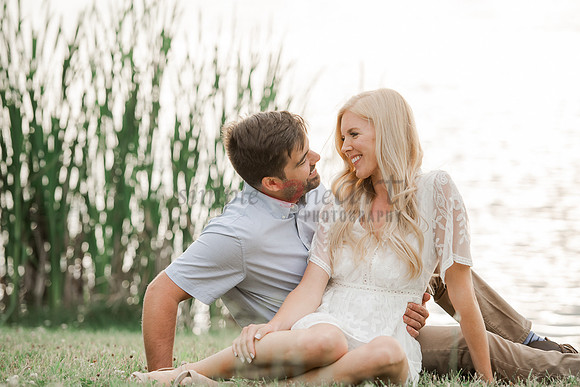 carmel-indiana-catholic-engagement-photographer-summer-coxhall-gardens-21
