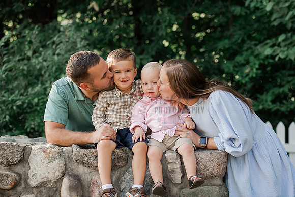 fishers-indiana-family-photographer-summer-ambassador-house-extended-family-multi-generation-8