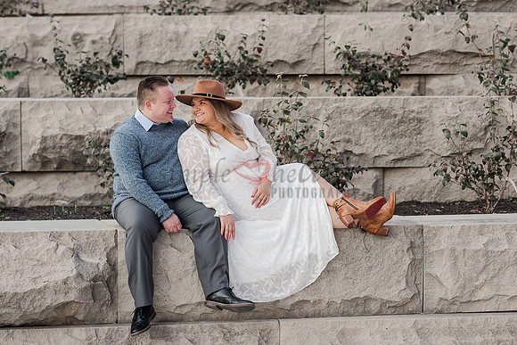 carmel-indiana-engagement-photographer-fall-the-palladium-downtown-carmel-2