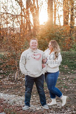 carmel-indiana-engagement-photographer-fall-the-palladium-downtown-carmel-20