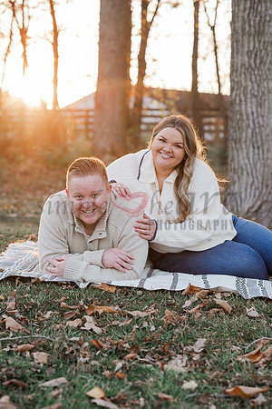 carmel-indiana-engagement-photographer-fall-the-palladium-downtown-carmel-22