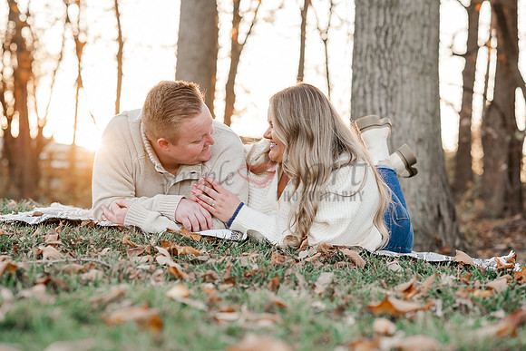 carmel-indiana-engagement-photographer-fall-the-palladium-downtown-carmel-25